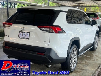 En alquiler honda crv 2023 en  drive rent a car en santiago rep. dom