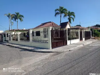 Se vende amplia  casa en las arecas mvs s.c