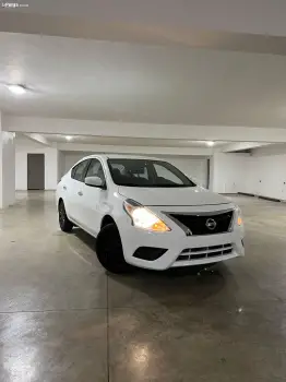 Nissan versa 2017