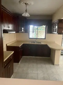 Vendo casa en los corales del sur 2 niveles