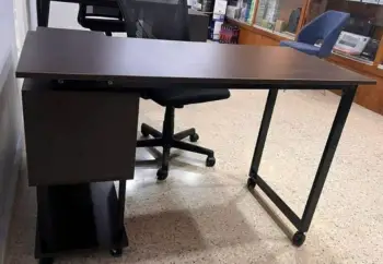 Escritorio de madera