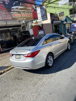 Hyundai sonata 2012