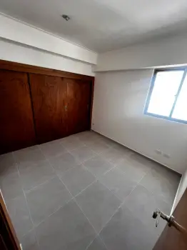 Apartamento de 2 habitaciones en renacimiento