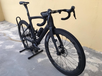 Se vende bicicleta pinarello dogma f12 carbon inf whatsapp 829-267-491