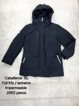 Coats e impermeables listos de lavandera