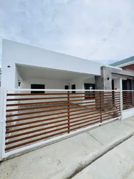 Hermosa casa en barranquita - 3 hab 2.5 baños rd 12.5m 224.85 m