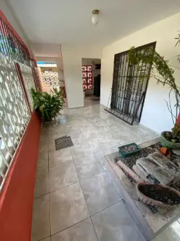 Vendo hermosa casa en el sector de lucerna con 179 mts prados del cach