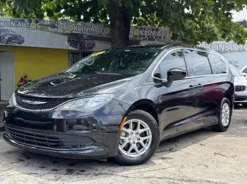 Chrysler touring 2017