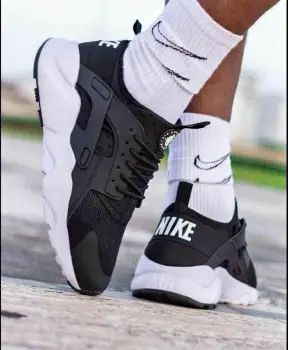 Tenis teni nike air max huarache ultimate 2025