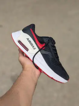 Nike air max 2024 size 9.5 originales hago envios a todo el país