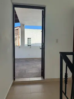Se alquila casa en bavaro 3 habitaciones
