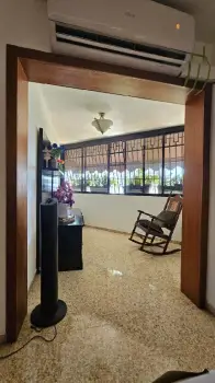 Apartamento de 3 habitaciones en venta en la zona universitaria.