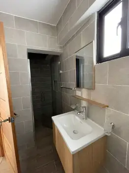 Apartamento en venta – jardines del sur santiago primer nivel con pati