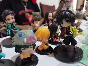 Figura anime kimetsu no yaiba / demon slayer