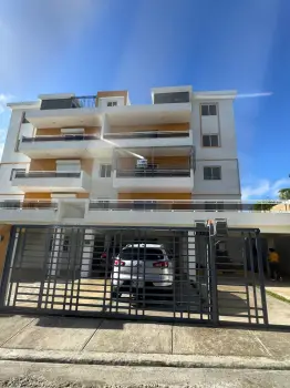 Apartamento en alqiuiler de 3 habitaciones en marañon 2
