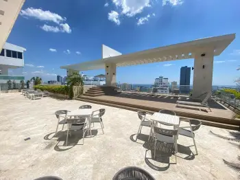 Apartamento 702 de tres habitaciones en urb. real