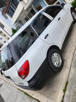 Vendo nissan ad 2015