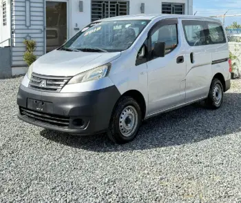 Nissan nv200 2019 inicial 200mil pesos aprobación con tu cédula???????