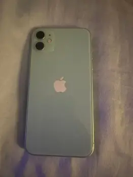 Celular iphone 11 verde