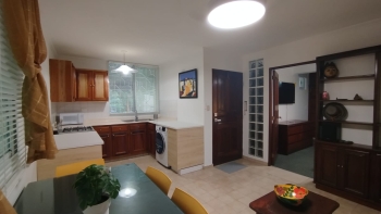 Rento apartamento en la julia cerca pucmm