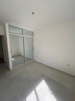 Apartamento de 3 habitaciones en venta en viento del este.