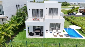 Vendo villa en playa nueva romana.