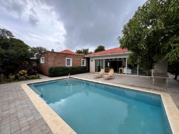 Villa en venta en juan dolio.