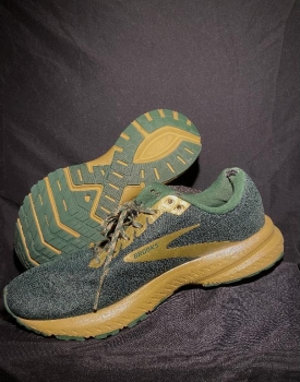 Brooks launch 7 run lucky en monseñor nouel