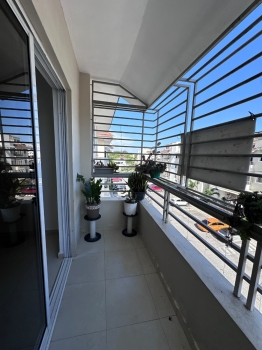 Apartamento con terraza y casa club  altos de arroyo hondo  2 parqueos