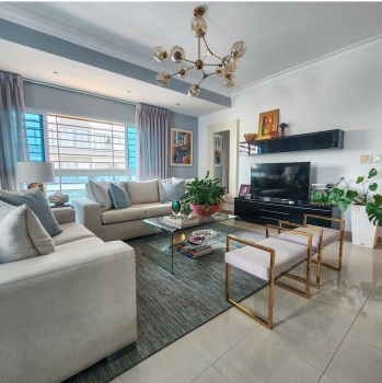 Apartamento de 3 habitaciones en venta en evaristo morales.