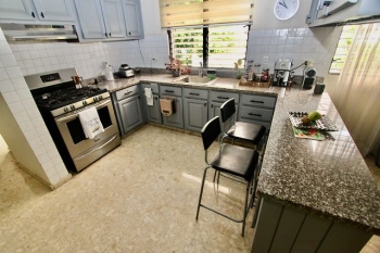 Vendo casa en arroyo hondo viejo en esquina