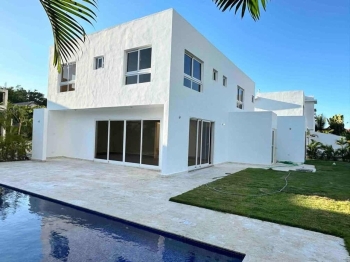 Villa de 4 habitaciones en venta en juan dolió.