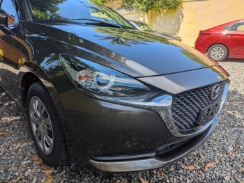 Mazda mazda 2 2020