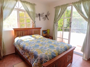 Villa de 3 habitaciones en venta en juan dolió.