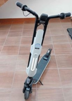 Scooter eléctrico plegable