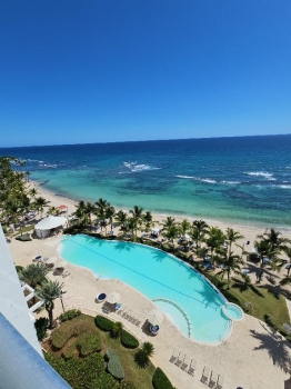 Vendo hermoso apartamento en primera línea de playa  juan dolió en mar
