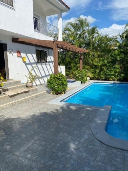 Villa en venta en juan dolio.