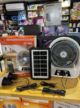 Abanico con panel solar recargable pequeño