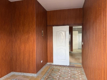 Tres apartamentos en venta en el barrio chino uno de dos habitaciones