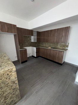 Apartamento en alquiler en moderna torre en naco