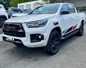 Para los amantes de las camionetas toyota hilux!!