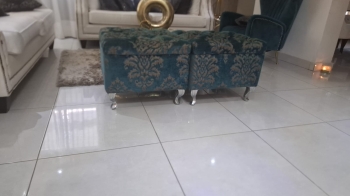 Vendo 2 otomanes