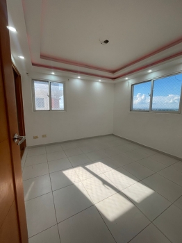 Apartamento en venta en la av. charles de gaulle.