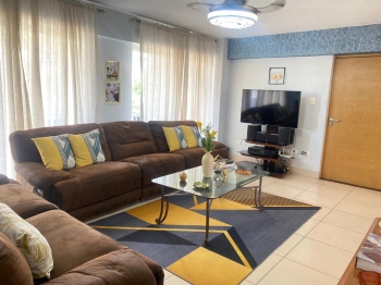 Apartamento en alquiler – zona oriental