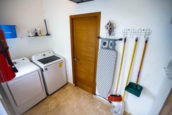 Villa de 4 habitaciones en venta en juan dolió.