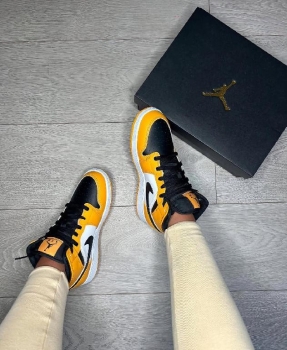 Sneakers tenis nike air jordan 1 mid taxi black and yellow original