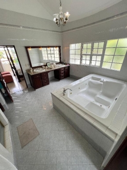 Casa en venta de lujo en arroyo hondo