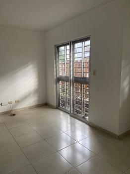 Apartamento primer nivel en villa claudia de 89 m2 y 30 m2 de terraza