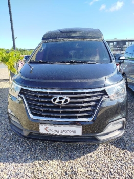 Hyundai starex tipo limosina en la altagracia