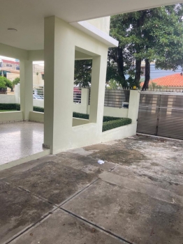 Hermosa casa en alquiler – avenida independencia distrito nacional